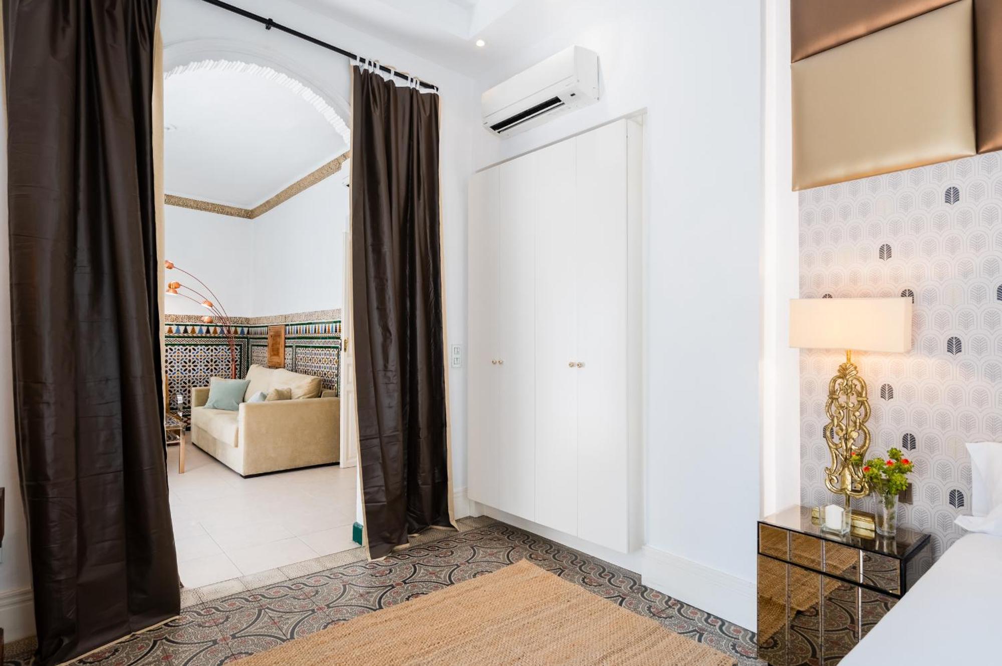 Premium Aft Magdalena Seville